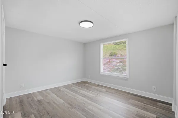 $229,985 | 17953 Nordyke Road, Bristol, VA 24202