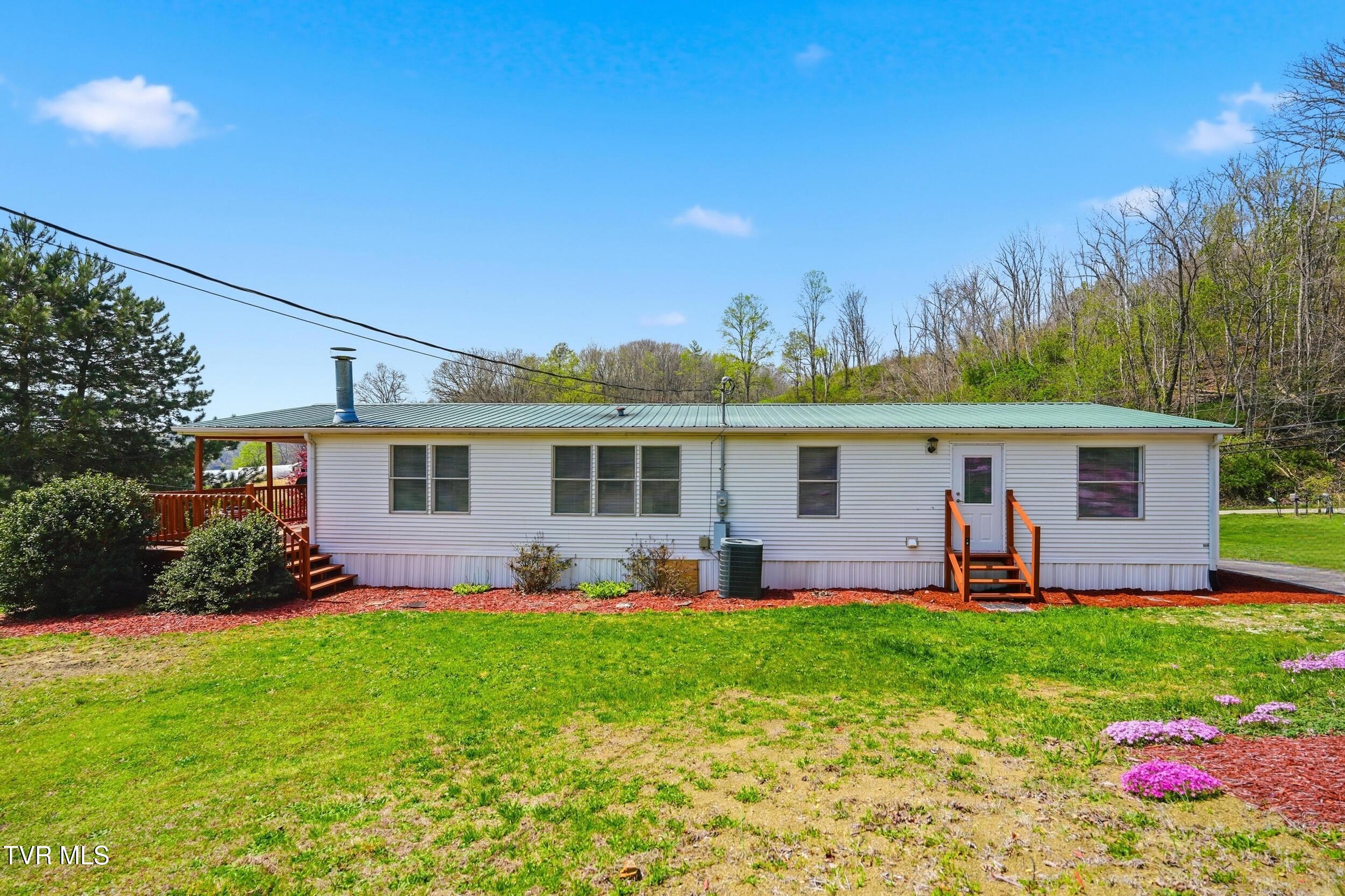 17953 Nordyke Road Bristol, VA 24202 - Photo 31 of 35 32_dsc02554_autoremove_25447943