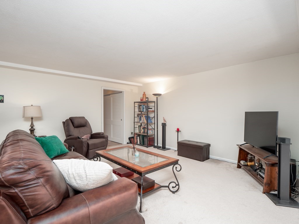374 Great Road, Unit 11 Acton, MA 01720 - Photo 14 of 42