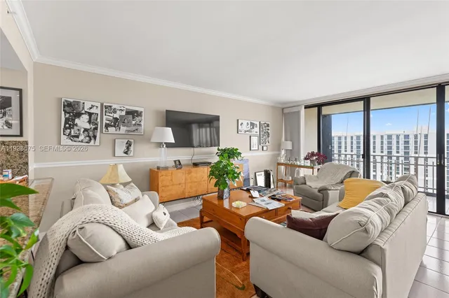 $379,900 | 11113 Biscayne Boulevard, Unit 1554, Miami, FL 33181