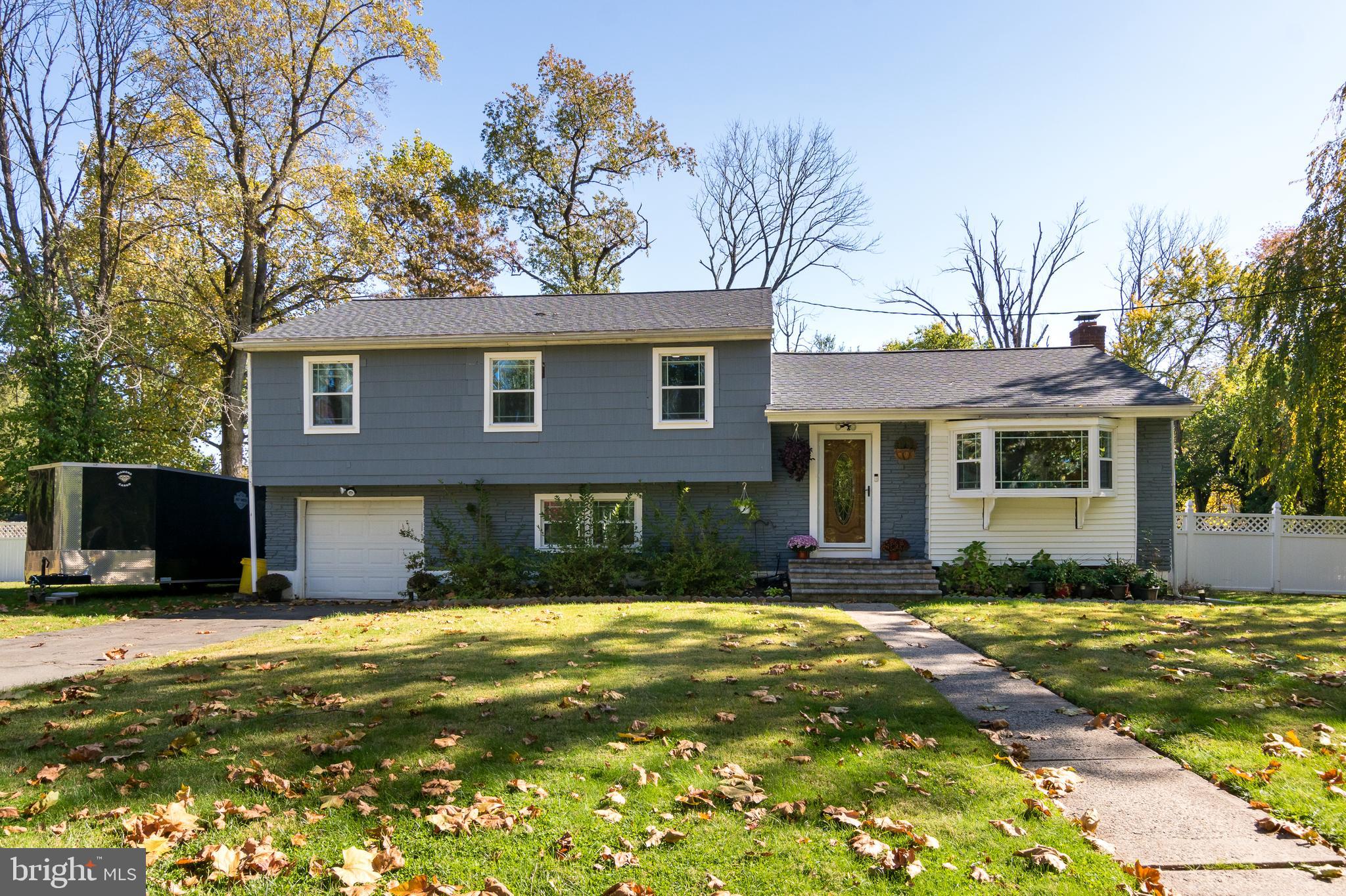 17 Bayberry Road Ewing, NJ 08618 - Photo 2 of 32