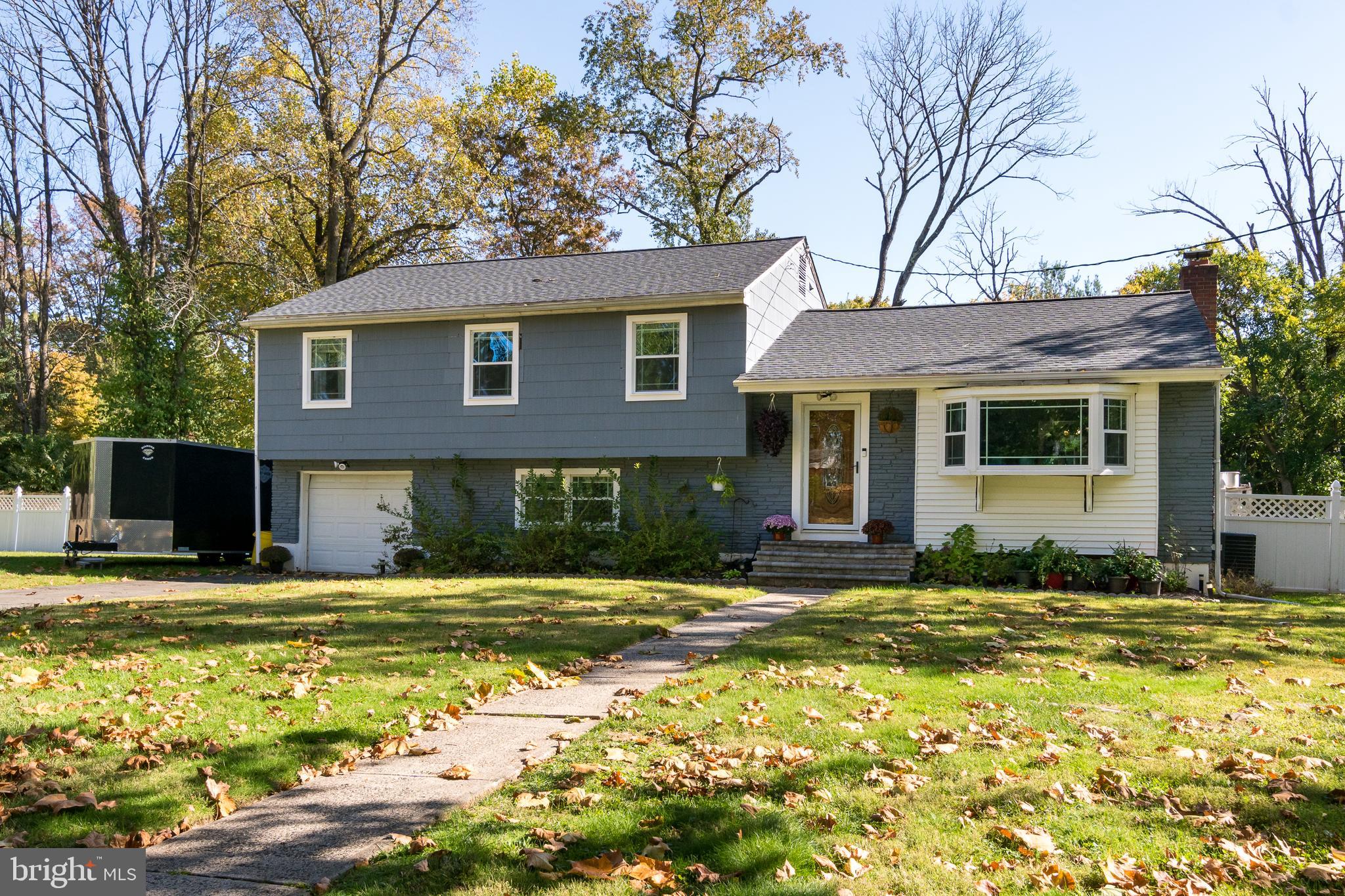 17 Bayberry Road Ewing, NJ 08618 - Photo 3 of 32