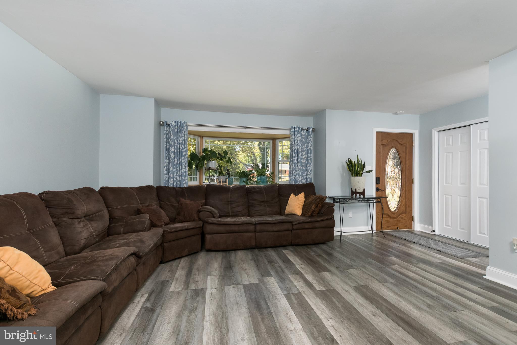 17 Bayberry Road Ewing, NJ 08618 - Photo 7 of 32