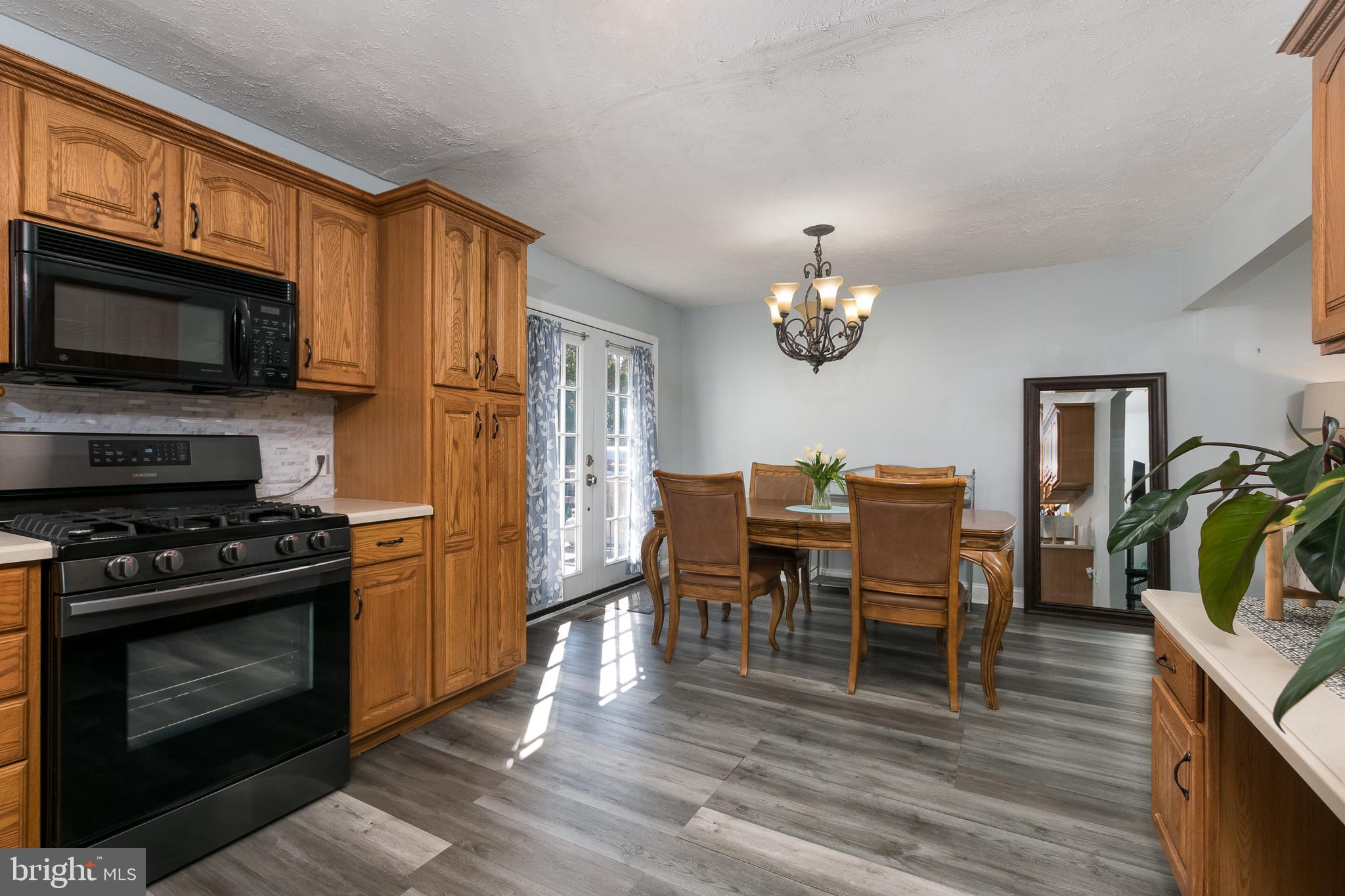 17 Bayberry Road Ewing, NJ 08618 - Photo 10 of 32