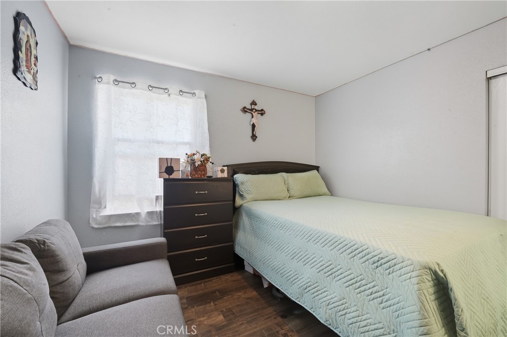 409 West Cedar Street Compton, CA 90220 - Photo 11 of 26