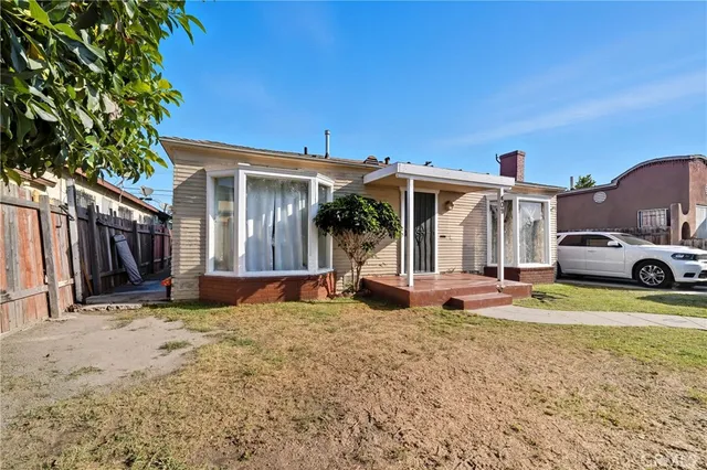 $640,000 | 409 West Cedar Street, Compton, CA 90220