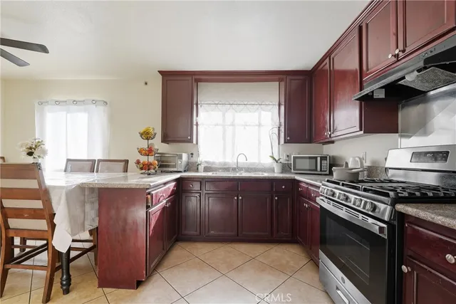 $640,000 | 409 West Cedar Street, Compton, CA 90220