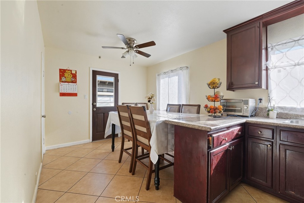 409 West Cedar Street Compton, CA 90220 - Photo 9 of 26