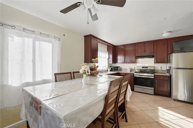 $640,000 | 409 West Cedar Street, Compton, CA 90220