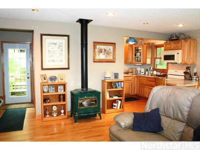 216 Ilwaco Road River Falls, WI 54022 - Photo 5 of 9 Gallery Image 5