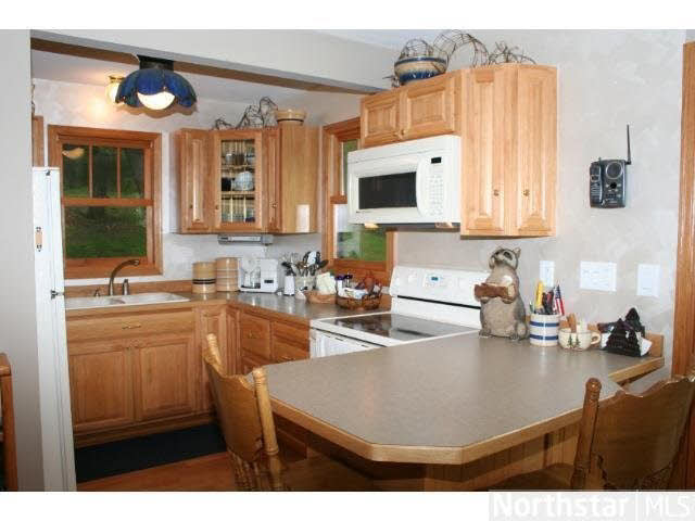 216 Ilwaco Road River Falls, WI 54022 - Photo 6 of 9 Gallery Image 6