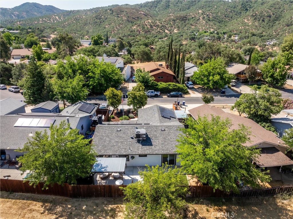 4913 Sparrow Hawk Lane Paso Robles, CA 93446 - Photo 31 of 33 an aerial view of a house with a garden