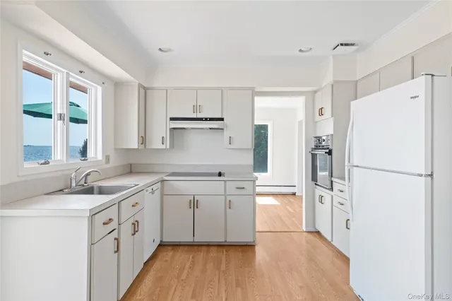 $1,450,000 | 167 Secatogue Lane West, West Islip, NY 11795