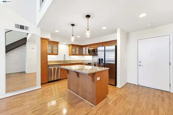 $2,800 | 20 Ryland Park Drive, Unit 204, San Jose, CA 95110