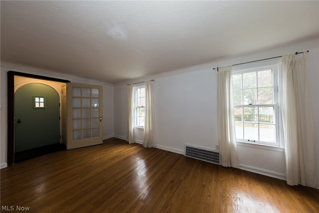 1191 Sylvania Road Cleveland Heights, OH 44121 - Photo 4 of 25