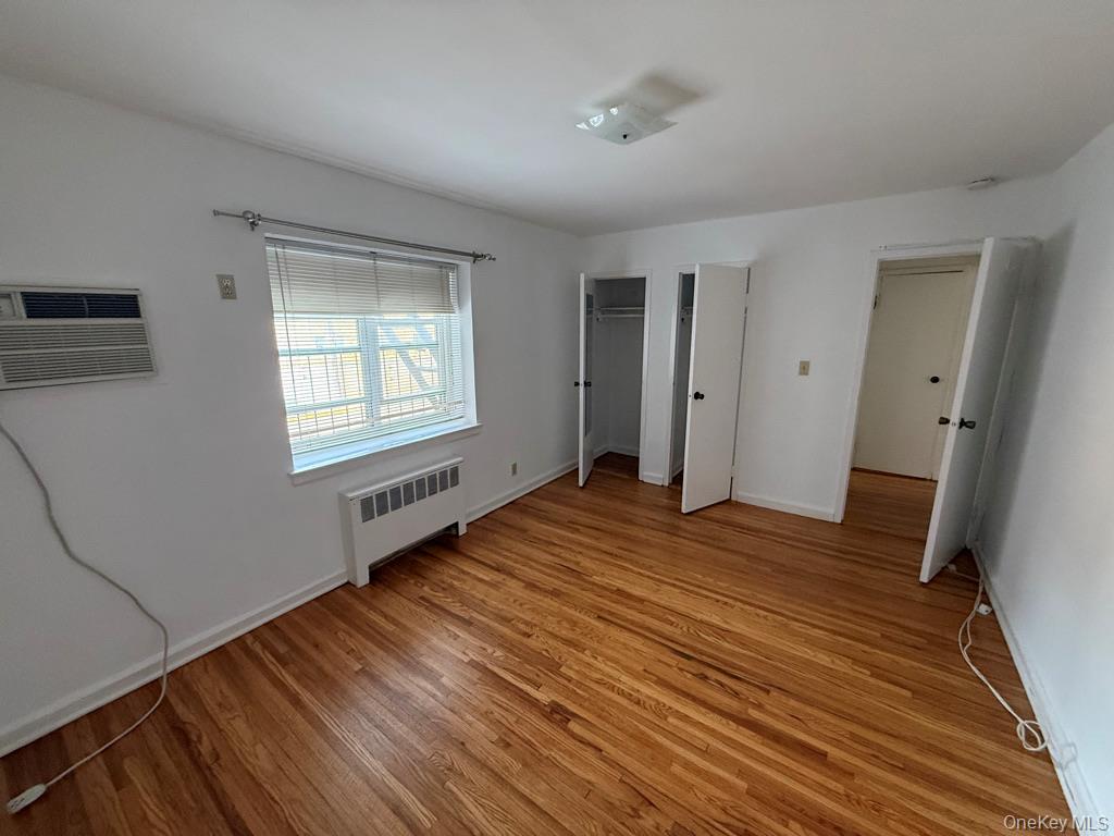 221 Middle Neck Road, Unit C1 Great Neck, NY 11021 - Photo 7 of 18