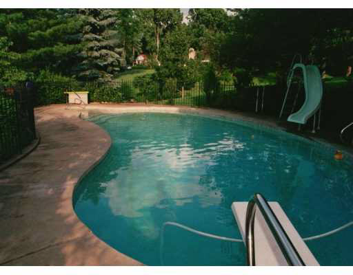 1340 Garland Road South Bend, IN 46614 - Photo 7 of 8 Gallery Image 7