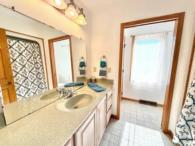 $1,390,000 | N7182 McCabe Road, Elkhorn, WI 53121