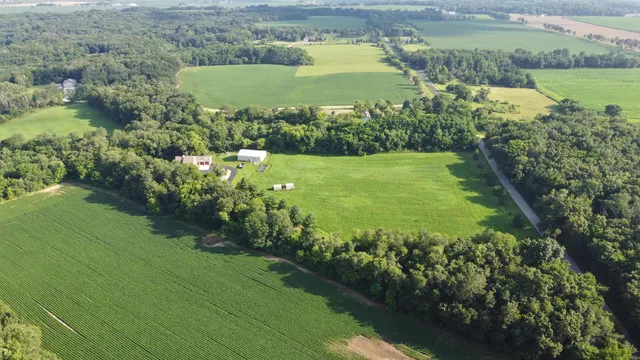 $1,390,000 | N7182 McCabe Road, Elkhorn, WI 53121