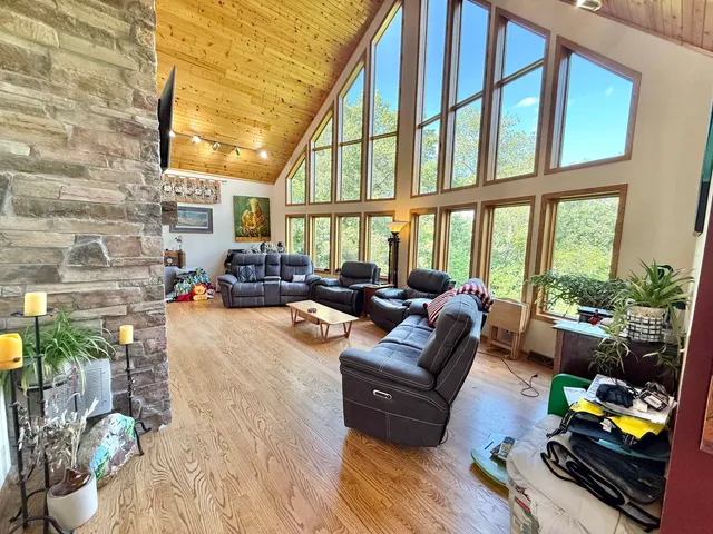 $1,390,000 | N7182 McCabe Road, Elkhorn, WI 53121