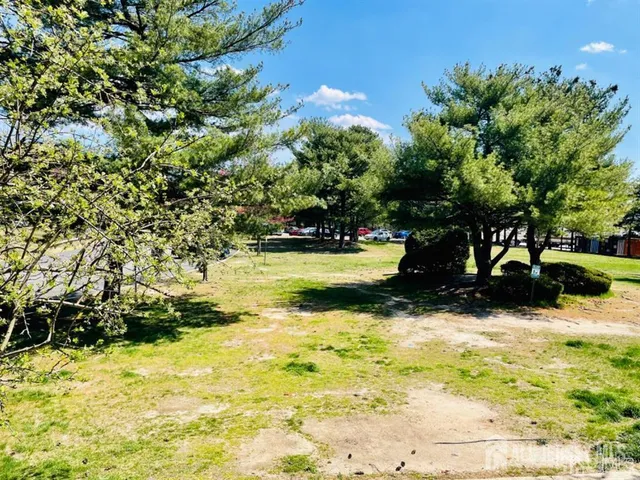 $2,000 | 128 College Drive, Edison, NJ 08817