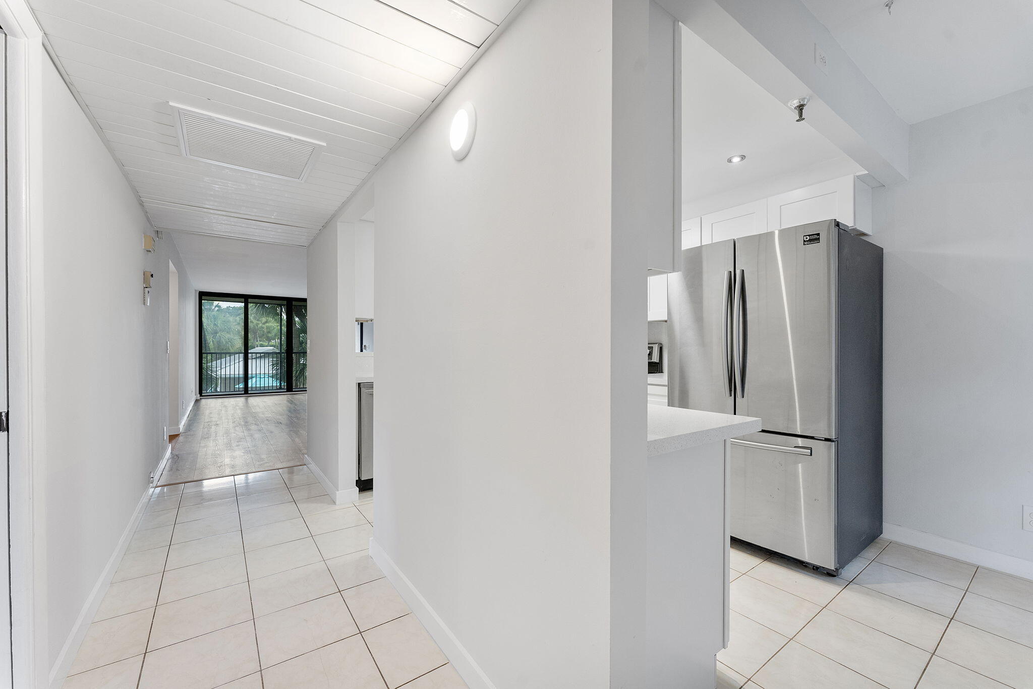20 Royal Palm Way, Unit 2060 Boca Raton, FL 33432 - Photo 4 of 27 1-web-or-mls-DSC02636