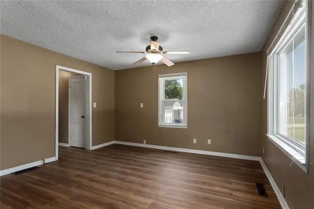 $185,000 | 6114 North Main Street, Gladstone, MO 64118