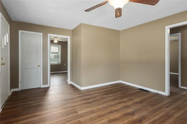 $185,000 | 6114 North Main Street, Gladstone, MO 64118