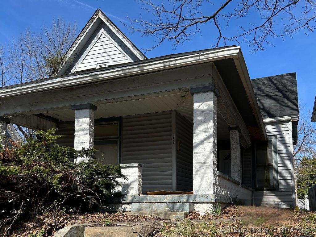 1935 Center Street New Albany, IN 47150 - Photo 1 of 6