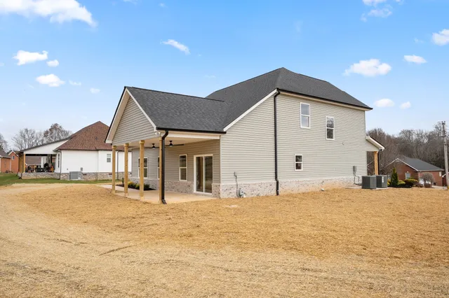 $525,000 | 288 Woodland Creek Drive, McMinnville, TN 37110