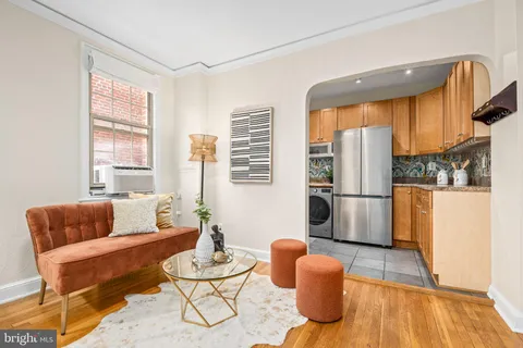 $207,500 | 1439 Euclid Street Northwest, Unit 204, Washington, DC 20009
