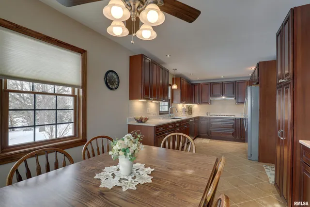 $475,000 | 5434-5438 State Street, Quincy, IL 62305