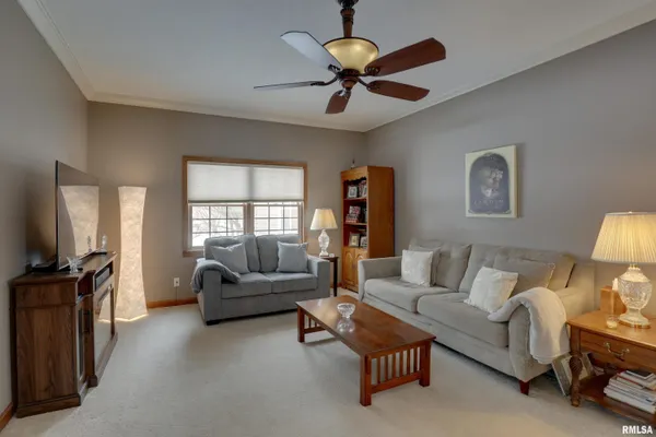 $475,000 | 5434-5438 State Street, Quincy, IL 62305