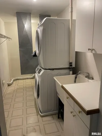 $475,000 | 5434-5438 State Street, Quincy, IL 62305