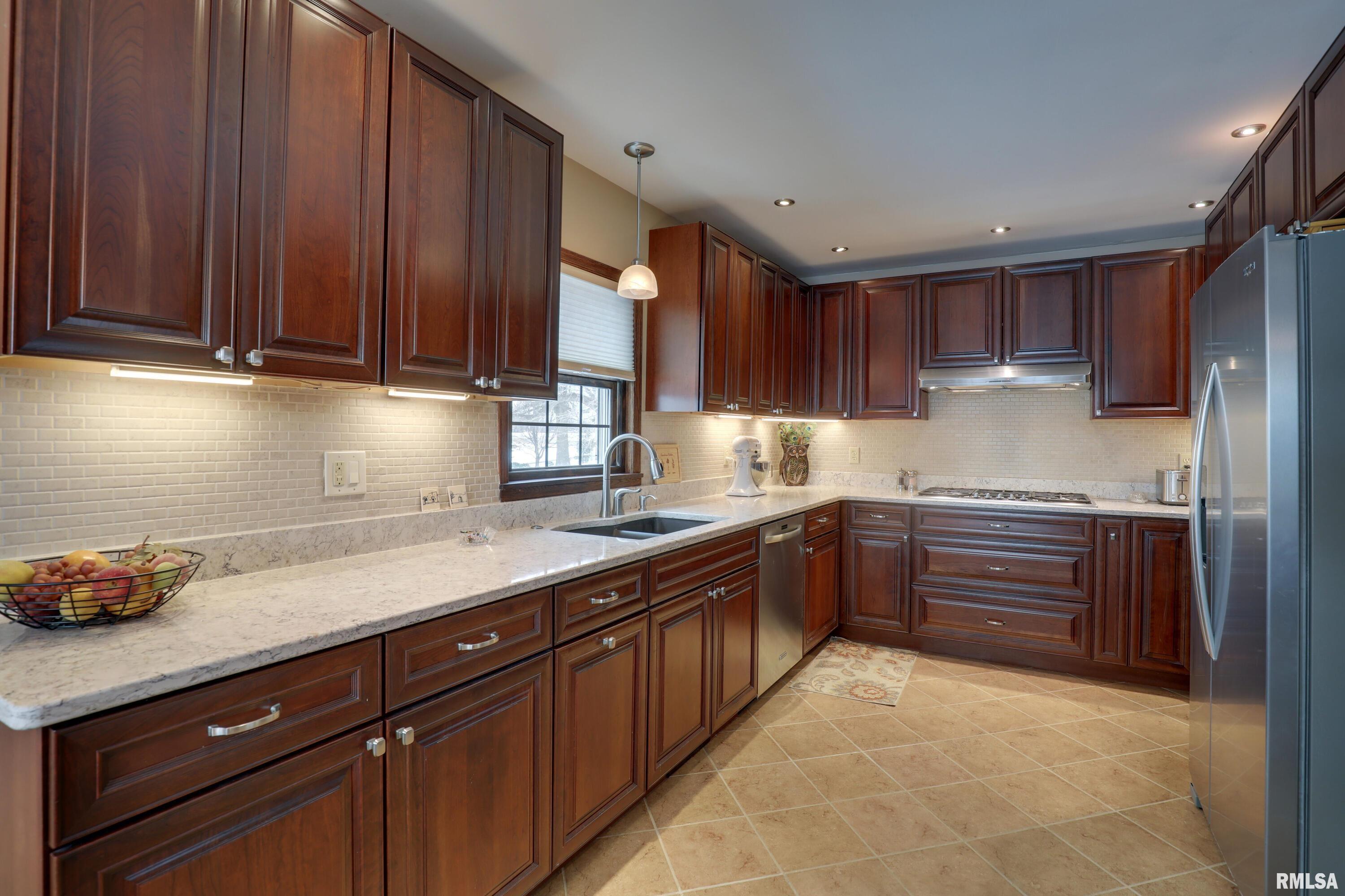 5434-5438 State Street Quincy, IL 62305 - Photo 9 of 44