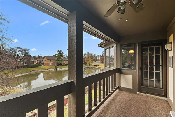$325,000 | 7834 West Forest Hill Court, Unit 2CR, Palos Heights, IL 60463