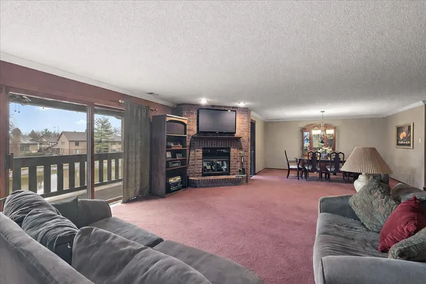 $325,000 | 7834 West Forest Hill Court, Unit 2CR, Palos Heights, IL 60463
