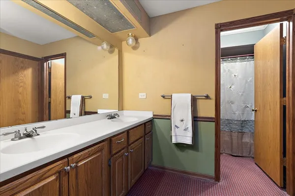 $325,000 | 7834 West Forest Hill Court, Unit 2CR, Palos Heights, IL 60463