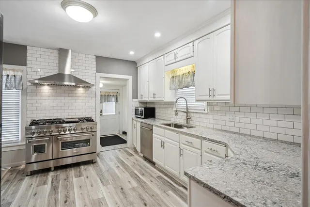 $255,000 | 616 Elk Street, Sabula, IA 52070