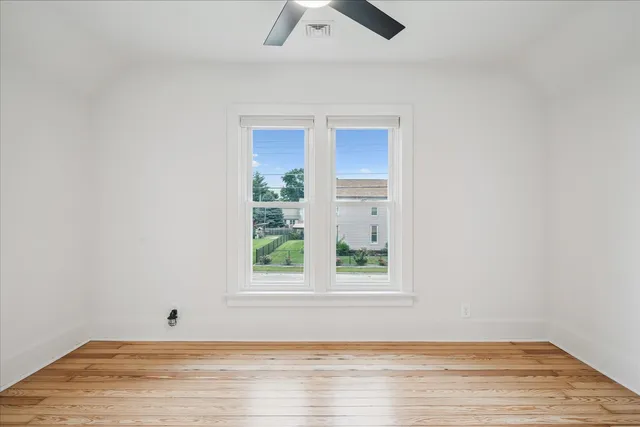 $255,000 | 616 Elk Street, Sabula, IA 52070