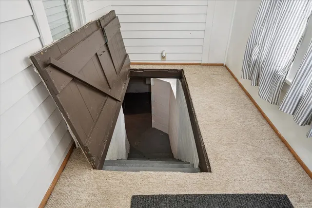 $255,000 | 616 Elk Street, Sabula, IA 52070