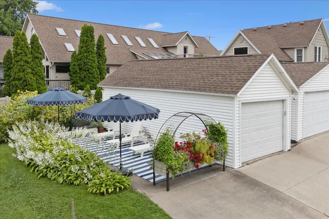 $255,000 | 616 Elk Street, Sabula, IA 52070