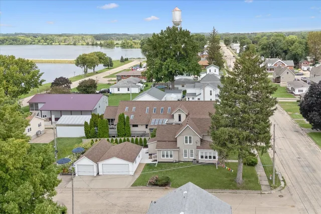 $255,000 | 616 Elk Street, Sabula, IA 52070