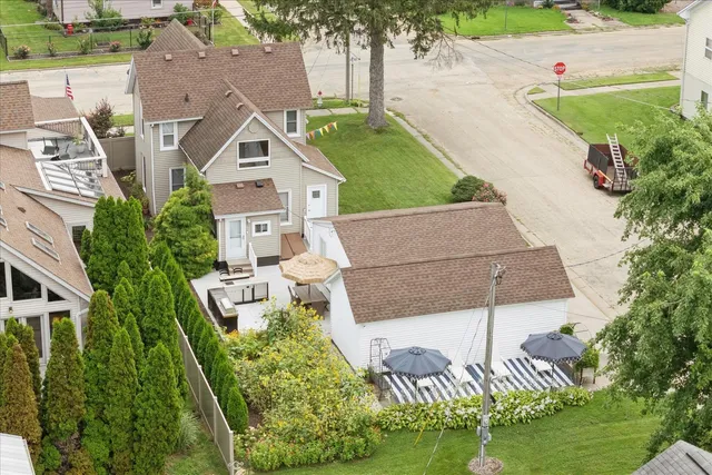 $255,000 | 616 Elk Street, Sabula, IA 52070