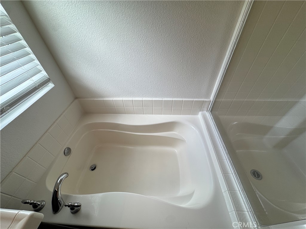 28291 Cedar Lane Saugus, CA 91350 - Photo 27 of 48