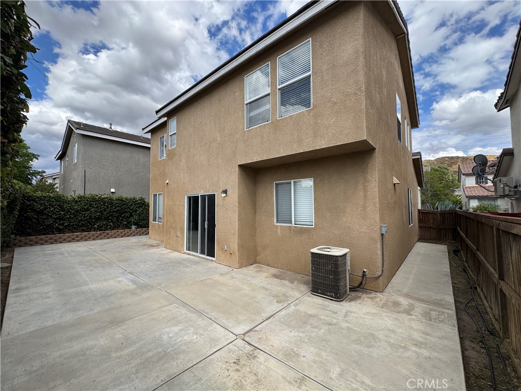 28291 Cedar Lane Saugus, CA 91350 - Photo 42 of 48