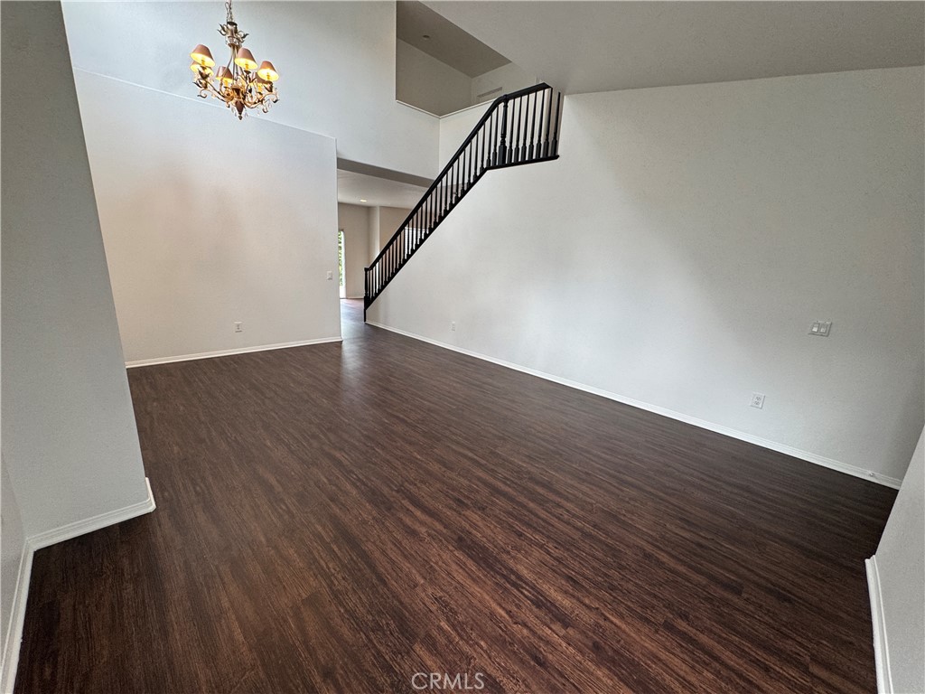 28291 Cedar Lane Saugus, CA 91350 - Photo 6 of 48