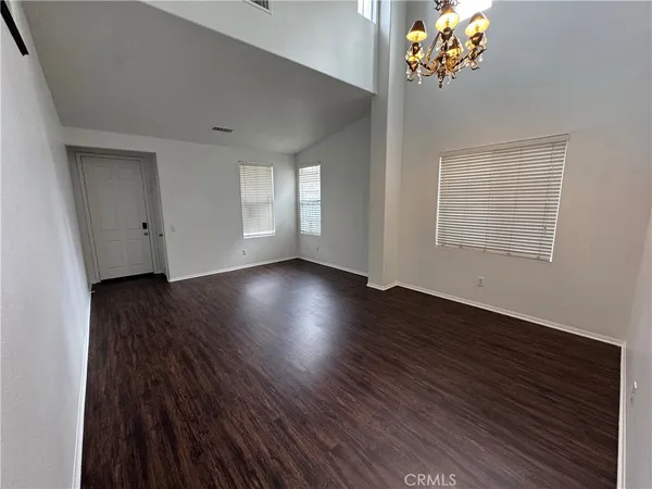 $709,950 | 28291 Cedar Lane, Saugus, CA 91350