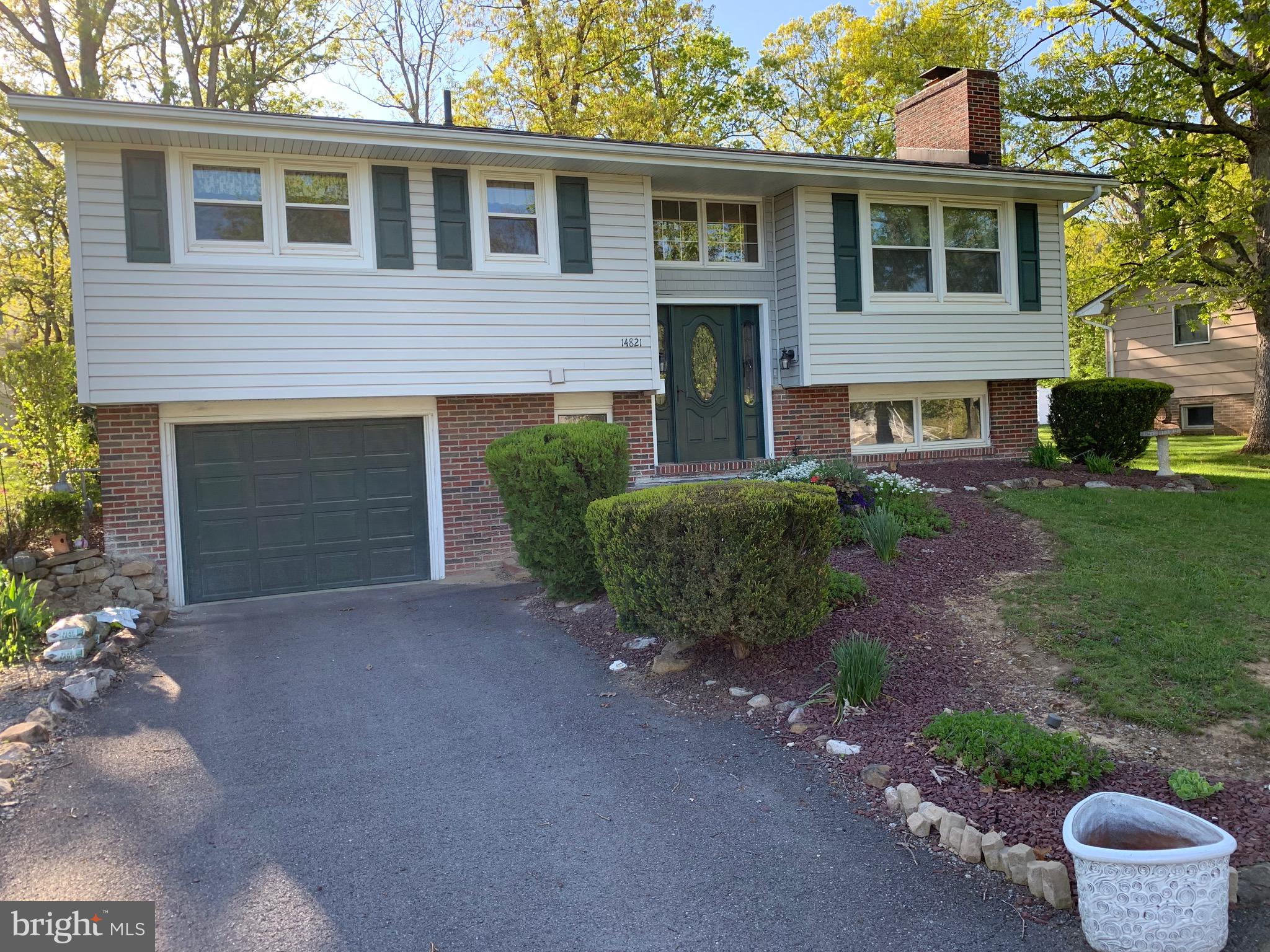 14821 Viewcrest Road Southwest Cumberland, MD 21502 - Photo 4 of 33