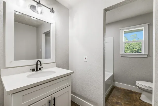 $650,000 | 31423 Reids Prairie Road, Waller, TX 77484